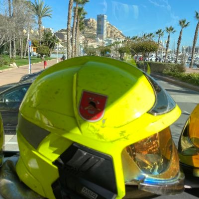 Delegado en bomberos Ayto Alicante, ilusionado y dando luz al mejor colectivo del mundo,estudiando psicología en la Uned