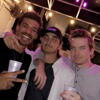 DanielNeely2's profile picture. Tampa 🌴