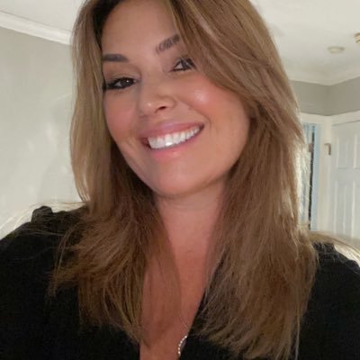 Founder JMS Media Group Inc. ✨Creative Director ✨ Sunshine Valley Developments LTD ✨FoodSTylist ✨ T1D Mama ✨Mentor to young professionals in Business