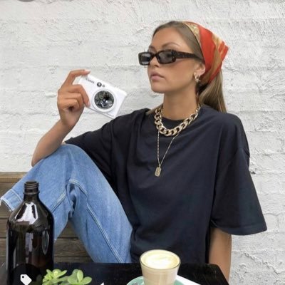 Sadgirl_mimosas's profile picture. Sad girl trying to live her best life ✨