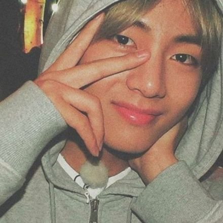 6Q1YWq7Ngv8DS9I's profile picture. Моё настроение зависит от его , чертовски люблю этого человека ! 💜💜💜 #Техен # Техен # Техен # я тебе люблю# ти сильний# усе буде добре ти най кращий#❤❤🥰🥰❤❤