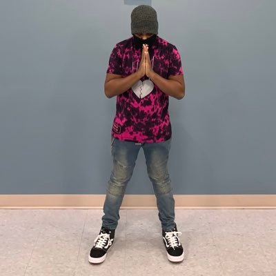 MCwolfbrat's profile picture. Musician🧑🏾‍🎤 🎸| Martial Artist🥋| Alpha of my Pack 🐺🐺🐺 | Wolf and Dog lover 💜🐺🐶🐕🐩🦮🐕‍🦺
