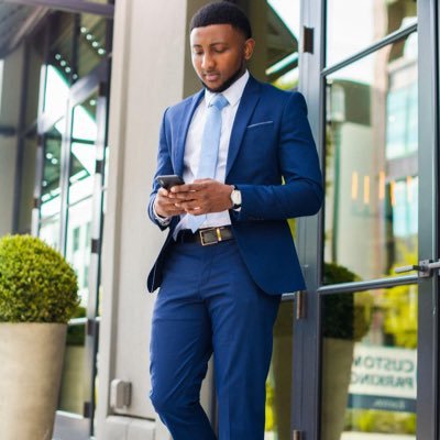 ENTREPRENEUR • Business Mogul 💼 Business & Talent Management 👨🏽💼 Investments 📈 Marketing| Event Planning🎬.IG: Manny_g_