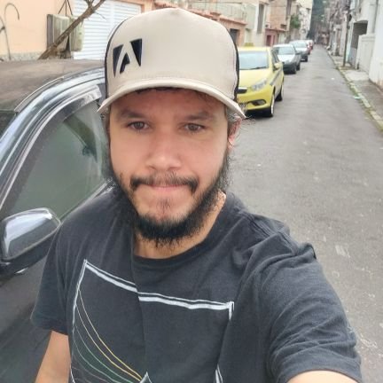 Cristão, Casado, Rubro-Negro.