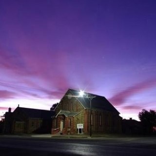 dolphin_hwii's profile picture. Mum to six boys, chef, photographer