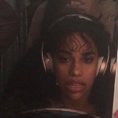 delisaoso's profile picture. if you're a potential employer seeing this, no you didn't ❤️