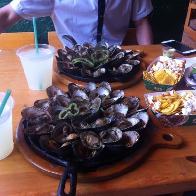 long35024139's profile picture. feliz