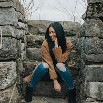 AllyArchambo's profile picture. 