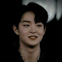 Jihoon (@svngbaek) 's Twitter Profile