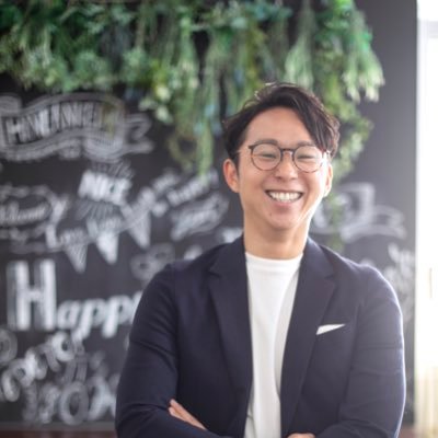 PROGRESSMitchy's profile picture. #中田敦彦オンラインサロン PROGRESSの『強さと優しさ』『学ぶって楽しい』に惹かれて参加。 
元消防士。13年前に脱サラして起業。
出産されたご家族に向けたメモリアルムービー制作会社経営。
2人の娘（６歳、１歳）の父親。