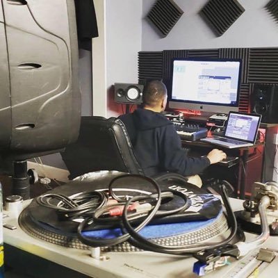 Owner Swift Kick Music Group LLC #PRODUCER #DJ// As seen in: Def Jam, MTV, Hip Hop Weekly, VIBE/🏠Clubhouse: DJJemaine