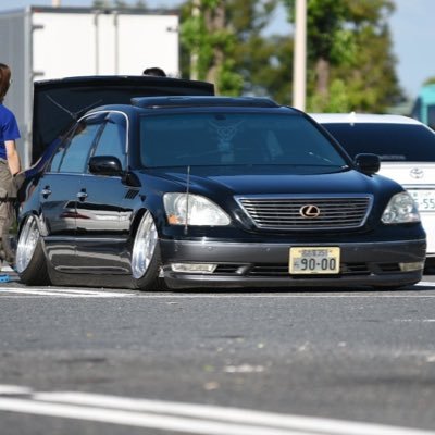 和真さん 睡眠不足 去年の今頃と現在 今年22歳 ホイールがssrからabcに変わりマフラーが8本から4本に減りリアバンパーが変わり車高をちょっと下げてタイヤがハの字になったくらいかな W 和真さん 睡眠不足 去年の今頃と現在 今年22歳 ホイールがssrからabcに変わりマフラーが8本から4本に減りリアバンパーが変わり車高をちょっと下げてタイヤがハの字になったくらいかな W