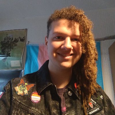 24. Computer scientist, attempted writer (of TTRPG content and otherwise), massive nerd. She/Her 🏳️‍🌈🏳️‍⚧️

https://t.co/W3VTrxXtwN…