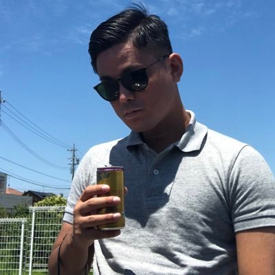 moneymoneymsd's profile picture. 営業マンです。株/fx/競馬/金増やし垢/仕事6割、投資6割、人生12割/ギター弾こうぜ！PRSかGibson SG欲しいな。今はTakamineのアコギ愛用中。/ジャンルレスつぶやき機