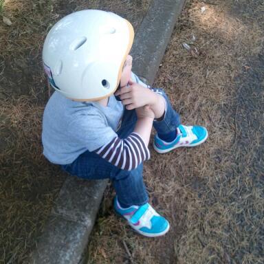 moto1242's profile picture. 何だか流行に流されるままに登録してみました。ツイッター初心者です。最近の趣味は炭水化物抜きダイエット。健康的にランニングも取り入れながら日々の成果を楽しんでます。お酒大好き、みんなでワッショイするのも好きな33歳の男です。もうすぐ幼稚園の息子が可愛くて仕方ない完全に親バカです！