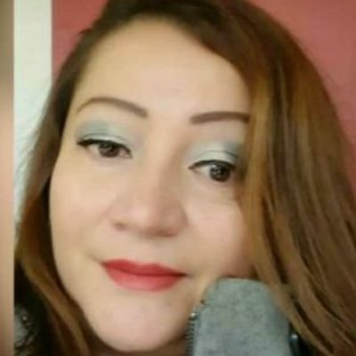 ADMINISTRATIVA ...Y CONOCIMIENTOS PROFESIONALES DEL CUIDADO DE MAYORES CON DEMENCIAS DE PARKINSON Y ALZHEIMER....