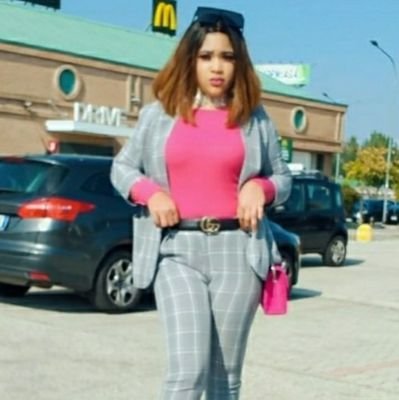 IhamaJuliet's profile picture. 