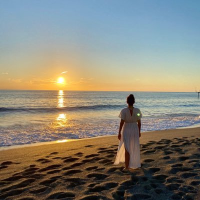 _seabell_'s profile picture. ''Bir şey biliyorsam o da hiç bir şey bilmediğimdir.'' Sokrates