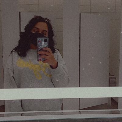 Eslaine22's profile picture. YouTube: pretty potato22 
twitch:prettypotato2
Instagram:straberryoongijin 













어두운 밤 (외로워 마)
별처럼 다 (우린 빛나)
사라지지 마
큰 존재니까
Let us shine
💜💜💜💜💜💜💜💜