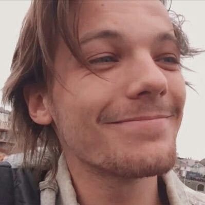 hiii please follow @ instead of here! thanks sm!