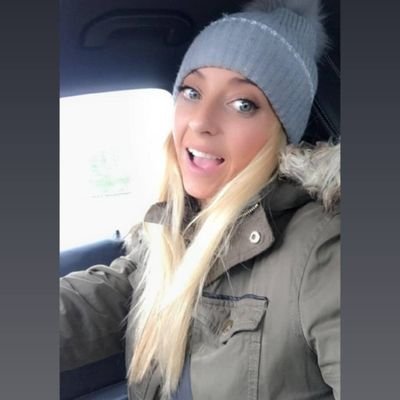 HelenitaLara's profile picture. 2021 viene cargado de ilusión, nervios e insertiduble pero eso me va a enseñar a crecer como persona y a ser mama 😊🥰
Hugo te esperamos con ganas ❤️