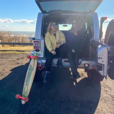 MadiSusser's profile picture. Tell me, what is it you plan to do with your one wild and precious life? 🏳️‍🌈