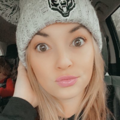 Candy_Carrone's profile picture. Live life through music, each day a new song! . Amaze me .. Inspire me.. Laugh with me ..Grow with me .. And together we can be Beautifullll!