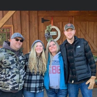 NoahEscott's profile picture. 