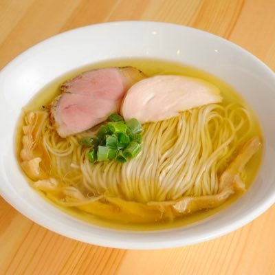 葵グループのネクストブランド🍜名古屋をコンセプトに名古屋コーチンの塩そば、台湾まぜそば、ひつまぶしの3本柱で営業しています❗️季節限定メニュー、和え玉も大人気😆 営業時間 月～金11:00-22:00、日・祝は21時閉店です⚠️(夜は15分前L.O) 平日は通し営業、土日は15:00-18:00で中休み頂きます。