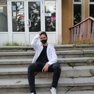 fratelerazvy's profile picture. just a normal Em stan , don't mind me
fuck it love/sosa
no , not just a giveaway hunter