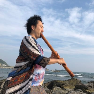 vionvio's profile picture. 倍音歌唱法ホーメイや口琴や虚無僧尺八を演奏する倍音音楽家です。倍音Sっていうバンドをやってました。現、神響王（カムヒビKING）カムナガラレーベル代表。フースラーメソード。ヨガや瞑想も教えてます。