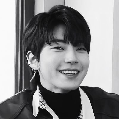 весы по гороскопу и этим всё сказано
(#army/#once/#moomoo/#reveluv/#midzy)
(#kdrama)
пишу о жизни