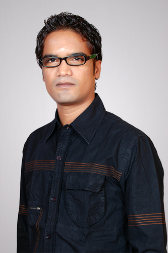 dznrvijay's profile picture. 