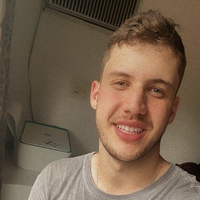 G10_Brunetti's profile picture. Feito de pai, filho e espírito santo.