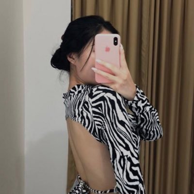 vivovivaiv's profile picture. 