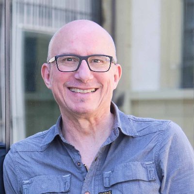 CEO bei Bachmann und Partner Werbeagentur, KMU. Social Media, Web, PR, Kommunikation, Werbung. Mobilität, Standortmarketing https://t.co/PdcBLGaRIB