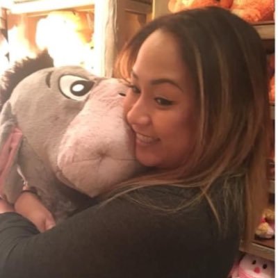 awwwkristine's profile picture. Coffee fueled, always tired. Introverted Baker. Ori Tahiti practitioner. Anxious AF.