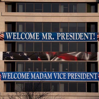 Chavely007's profile picture. Former genius, now icon representing the word smart in the world of womankind.