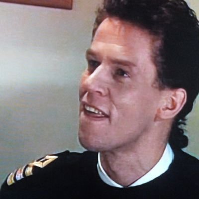 JussiTolla's profile picture. investerar i allt som genererar positivt kassaflöde på sikt
en del på vänster flanken kallar sådana som mig oetisk 

men vargen bryr sig inte om får