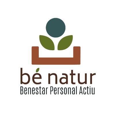 Tienda de productos de bienestar personal de origen natural en los Soportales 21/22 del Mercado del Cabanyal, Valencia.