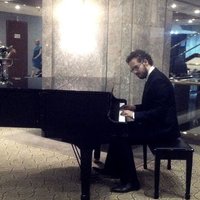 Roman Glass (@_glass) 's Twitter Profile