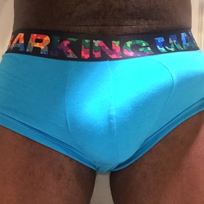 8.75” x 5.5” I’m down with mutual and trading head with my fellow big dicked brethren. 😉