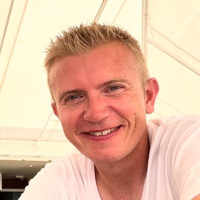 savvyx4's profile picture. Mobile Development Manager at @Comply365 
Currently obsessing over daily Teams/Zoom backgrounds