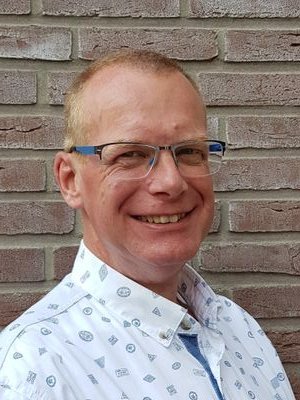 Senior Software tester @Voortman steel machinery houten modelboten als hobby en hou van koken. gelukkig getrouwd, 2 (stief)zoons en twee kleinkinderen