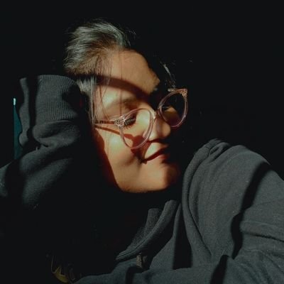 pr1shha's profile picture. we don't belong 👽