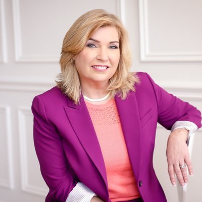 Organizational Change Expert, Keynote Speaker. Host and Founder of the Change and Innovation Leadership Summit