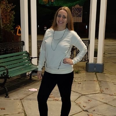 Mom. MPA. Entrepreneur. Sports enthusiast. Tea snob. Insta: @carol_daley