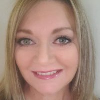 Stephanie Freeman Arnold (@stephanie2004vt) 's Twitter Profile