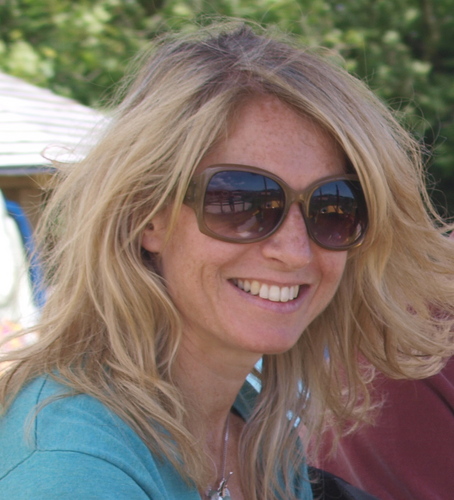 chambersandbeau's profile picture. Personalised celebration jewellery made in my studio in Devon. Unique jewellery that means something special to you.