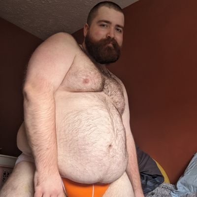 im a bit of a pig 😅🐽 cw:~420 gw:450
check out my chubby hubby @bigtittypigbf